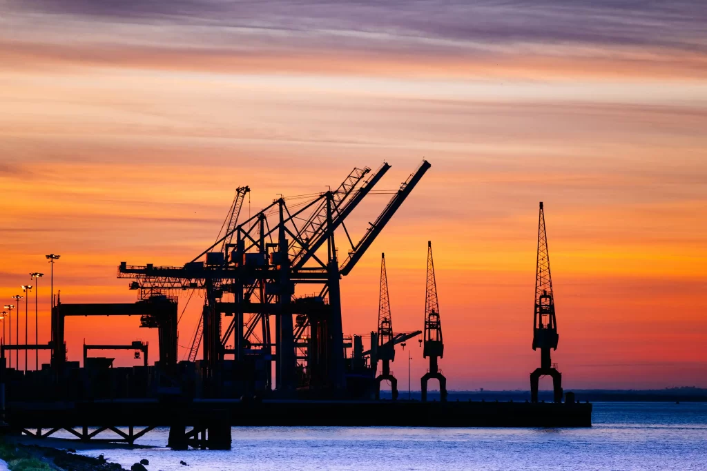 How to Setup and Start an Oil Trading Business in Dubai